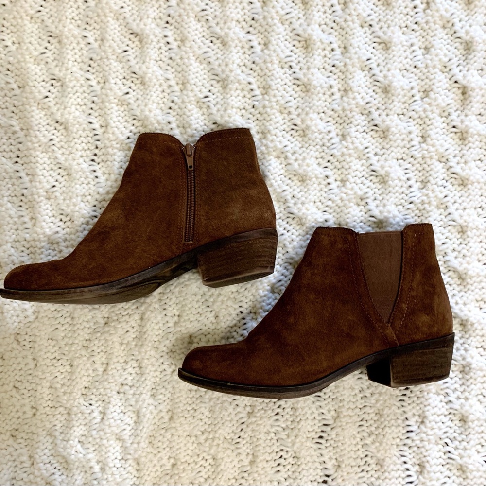 Kensie Garry Suede Ankle Bootie in Cognac
